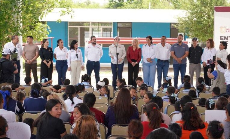 Alcaldesa Carmen Lilia Canturosas entrega obras de infraestructura educativa al sur y poniente de Nuevo Laredo
