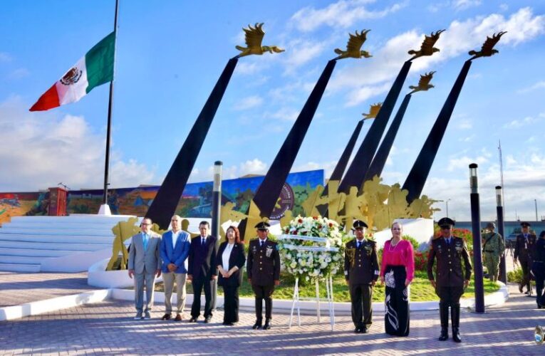ENCABEZA ALCALDESA CARMEN LILIA CANTUROSAS CEREMONIA CÍVICA EN HONOR A LOS NIÑOS HÉROES