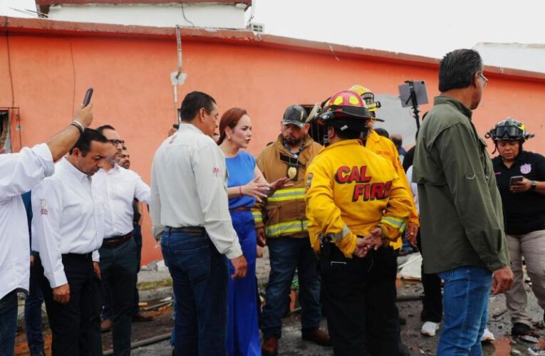 ALCALDESA CARMEN LILIA CANTUROSAS BRINDA APOYO INMEDIATO DEL GOBIERNO MUNICIPAL A FAMILIAS AFECTADAS POR EXPLOSIÓN EN COLONIA INFONAVIT