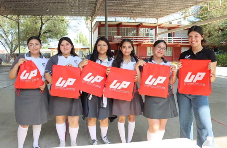 Promueve UPRR oferta educativa en Feria Vocacional 2025