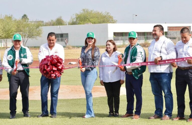 INAUGURAN RENOVADO CAMPO DE BÉISBOL EN EL ITNL: DIRECTIVOS AGRADECEN APOYO HISTÓRICO DE LA ALCALDESA