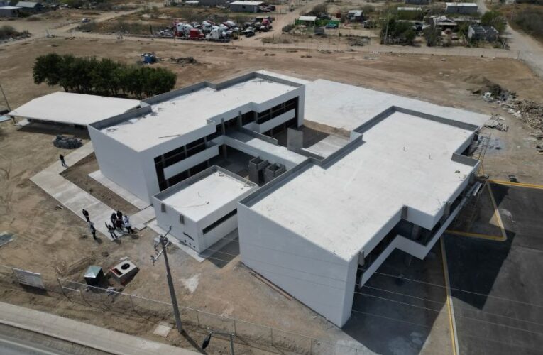 SUPERVISA ALCALDESA CARMEN LILIA CANTUROSAS CONSTRUCCIÓN DE NUEVA ESCUELA EN EL PROGRESO; REFRENDA COMPROMISO CON LA EDUCACIÓN
