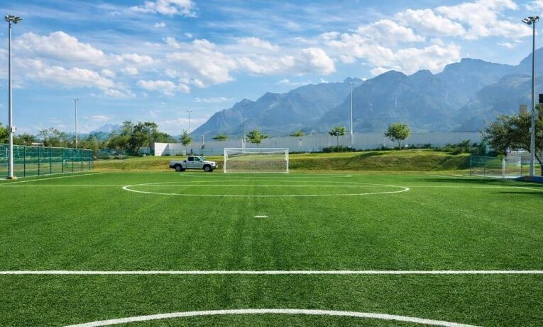 Alista Gobierno de Tamaulipas construcción de 22 canchas de fútbol