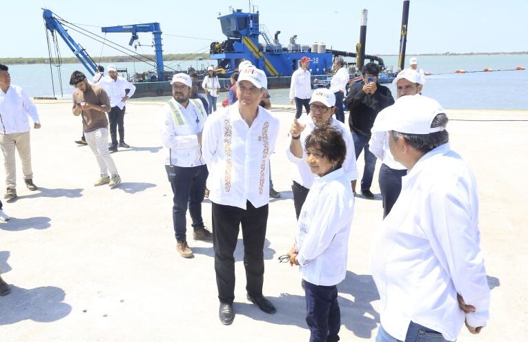 Constatan Américo y titular de la Sedatu obras de urbanización en el Puerto del Norte en Matamoros