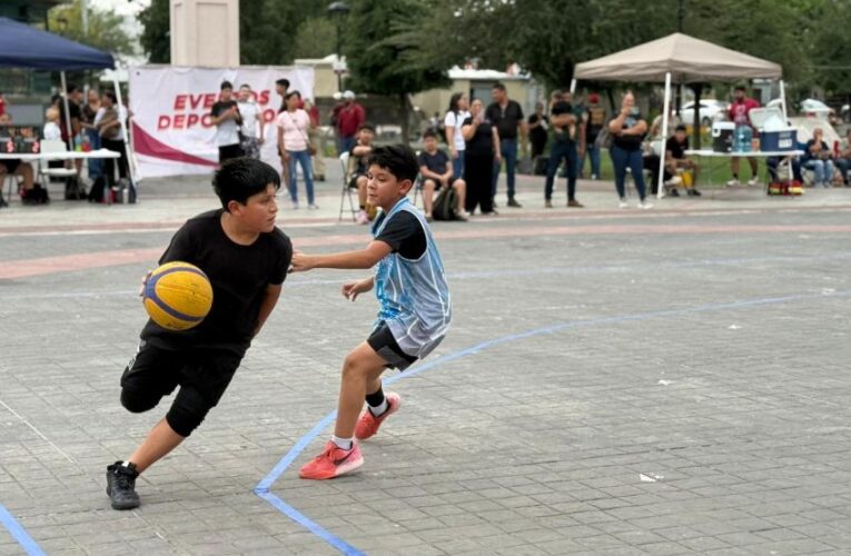 EXITOSA EXHIBICIÓN DE BASQUETBOL 3X3 REÚNE TALENTO Y GRAN PARTICIPACIÓN EN LA EXPLANADA DE LA INDEPENDENCIA